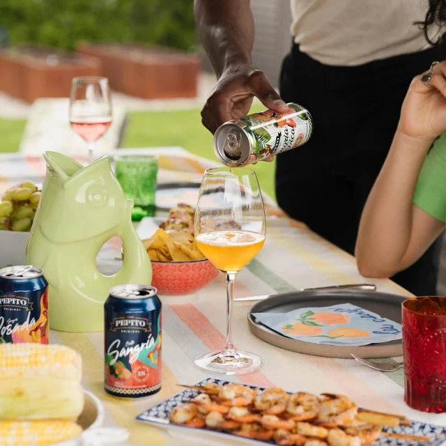 On te dit ça comme ça, mais notre Sangria Tropical va bientôt disparaître des tablettes 🌴🍹

Son goût tropical te replongera directement au début de l’été — idéal pour clore la saison estivale en beauté 💚

#cocktail #pepitosangria #sangriatropical